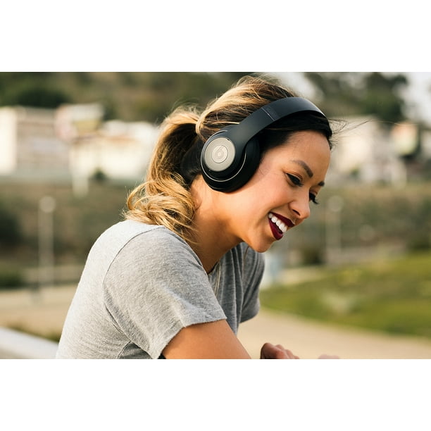 Beats Studio3 Wireless Noise Cancelling Headphones with Apple W1 Headphone Chip- Matte Black