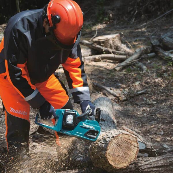 Makita XCU07PT 36 Volt X2 14 Inch 5.0Ah Cordless Chainsaw Kit w/ 2 Batteries