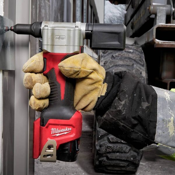 Milwaukee 2550-22 M12 FUEL 12V Heavy Duty Cordless Rivet Tool Kit