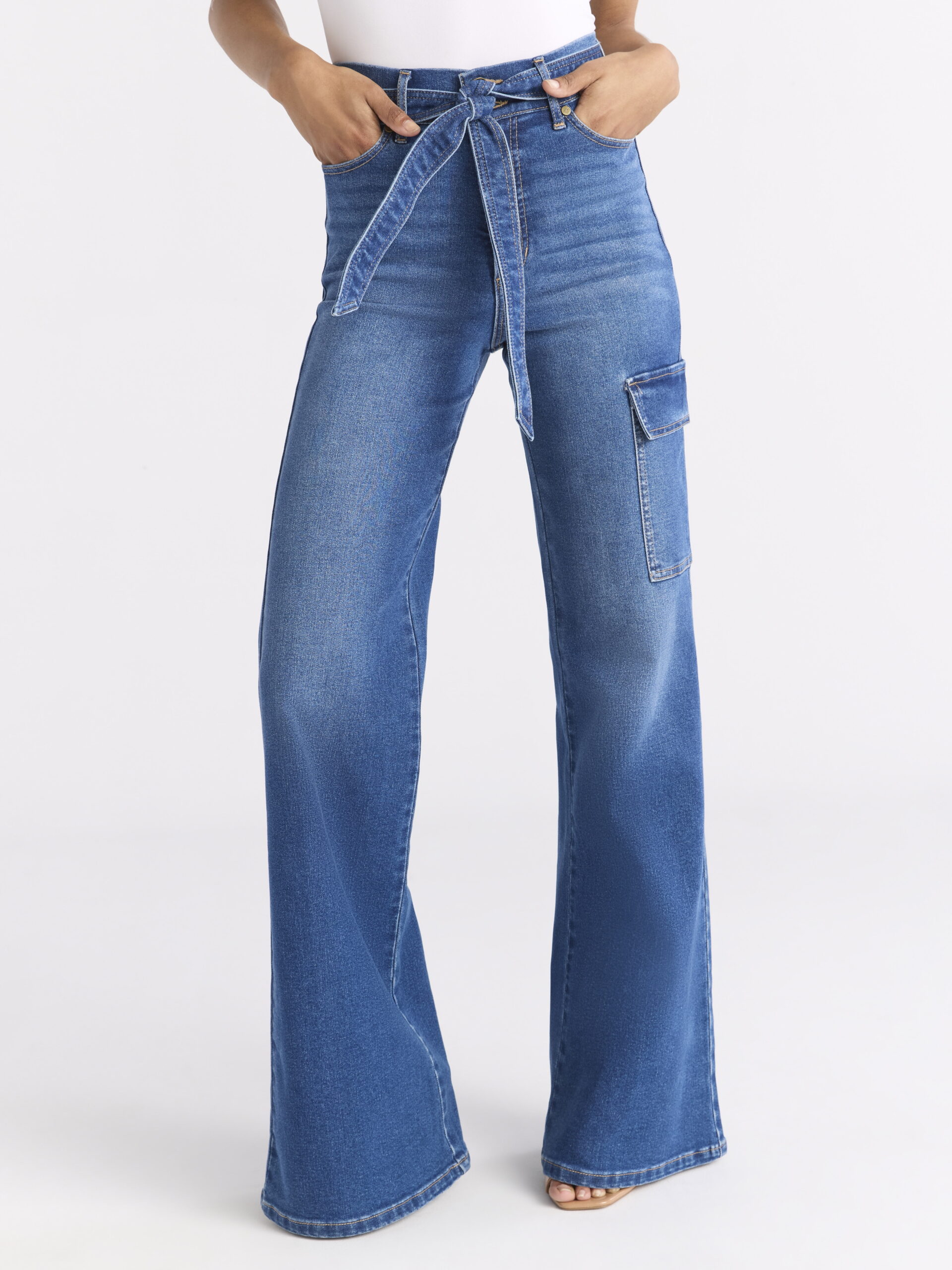 Sofia by Sofia Vergara Women's and Women's Plus Margot Wide Leg High Rise Cargo Jeans with Belt, Sizes 0-28W
