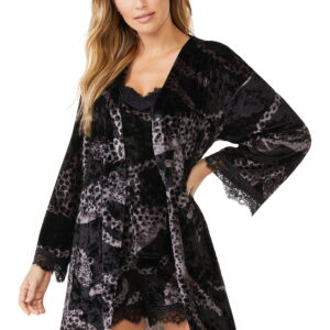 Sofia Intimates by Sofia Vergara Women's and Women's Plus Size Crushed Velvet Cami, Tap Pants and Robe Set, 3-Piece