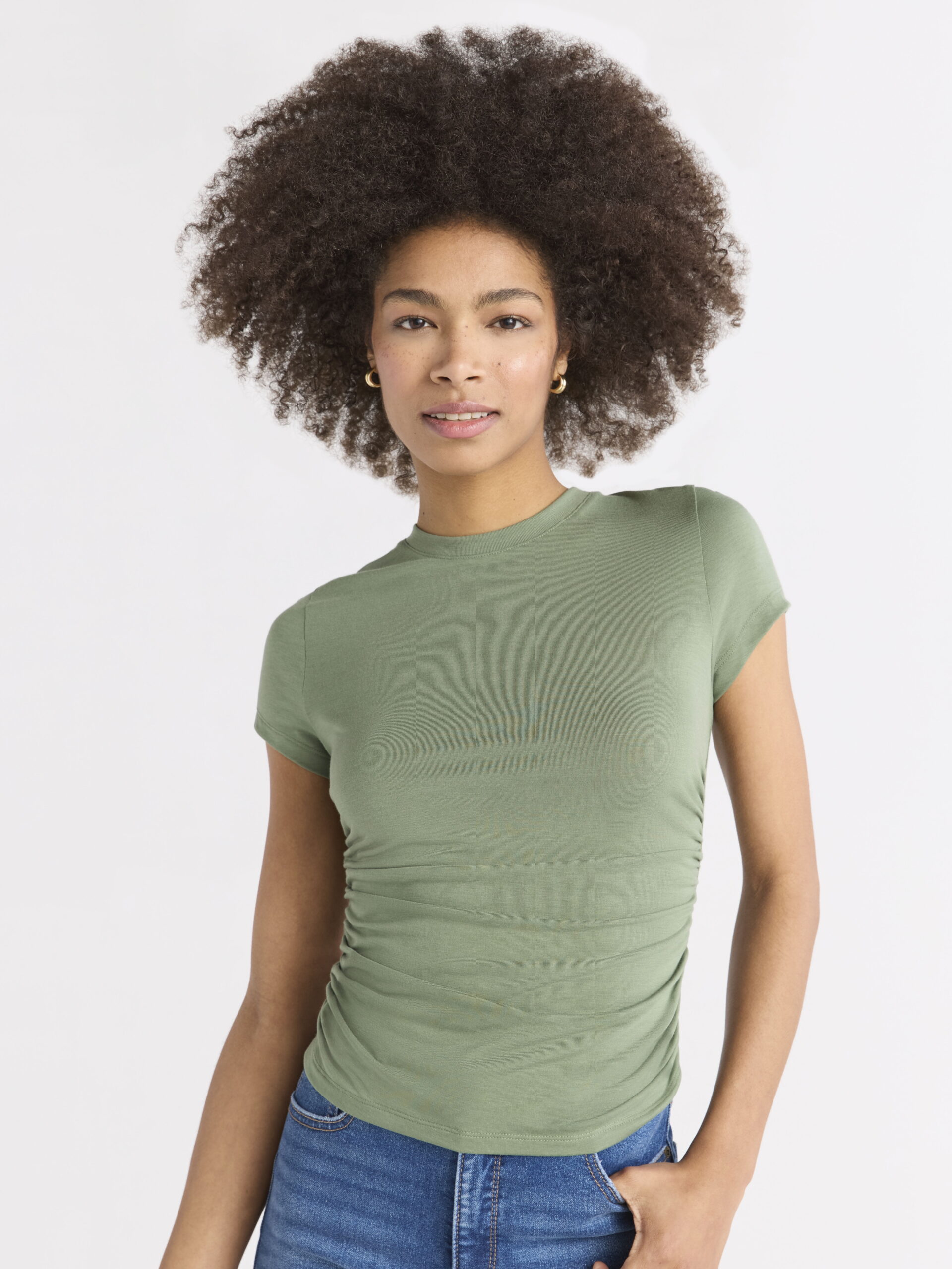 Sofia Jeans Women's and Women's Plus Ruched Side Tee with Short Sleeves, XS-4X