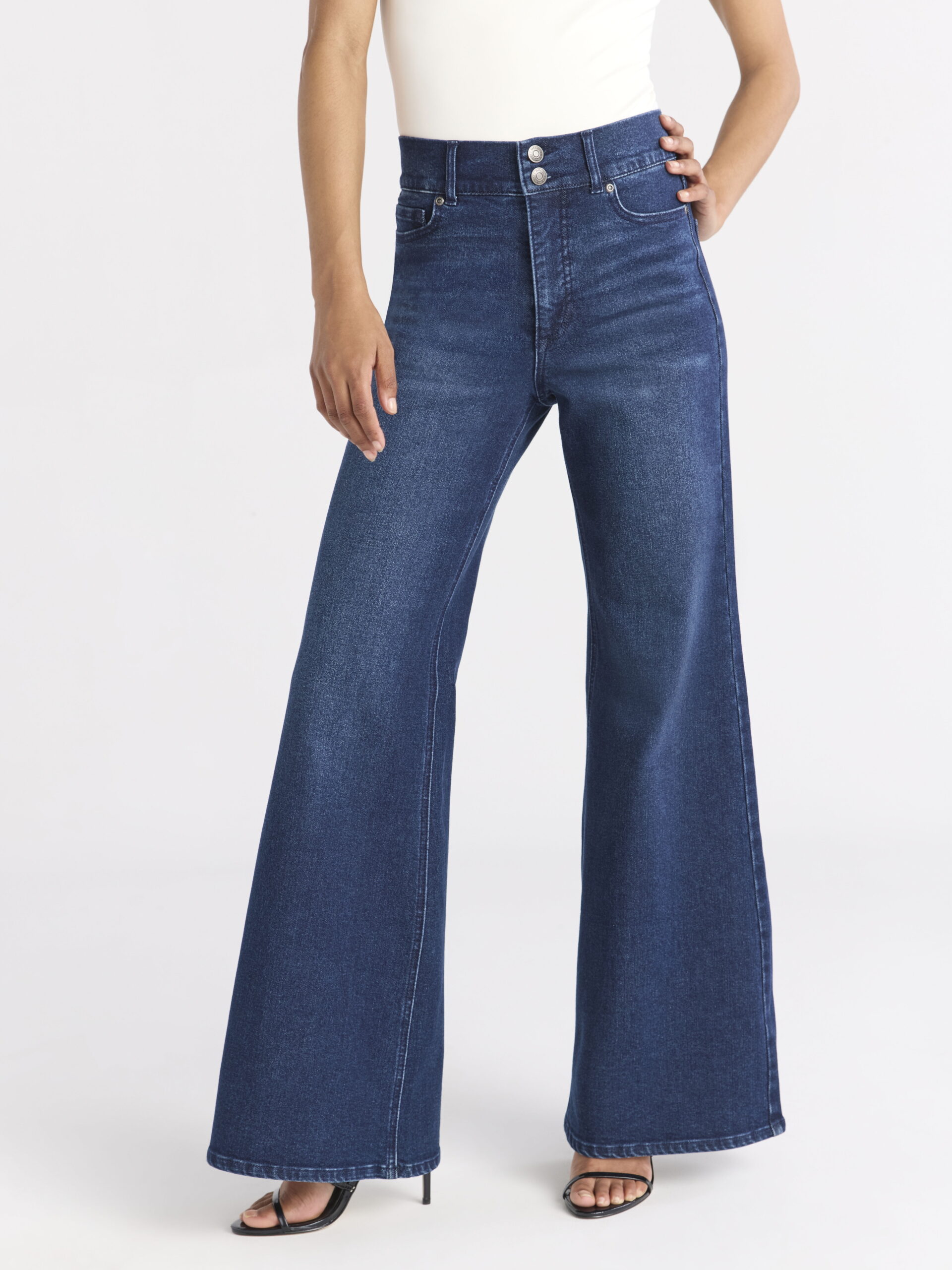 Sofia Jeans Women's Margot Wide Leg High Rise Jeans, 30.5" and 32.5" Inseams, Sizes 0-28