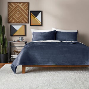 Mainstays Soft Velvet Stripe Quilt, Dark Blue, King, All Ages